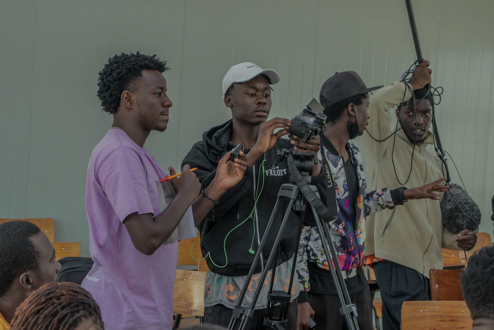 FILM SET-UP AND CREW (12)