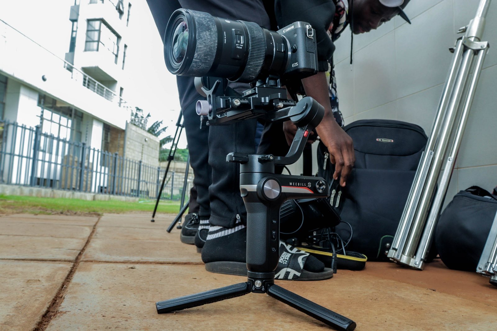 FILM SET-UP AND CREW (17)