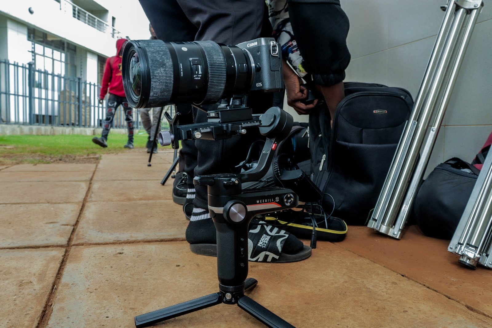 FILM SET-UP AND CREW (18)
